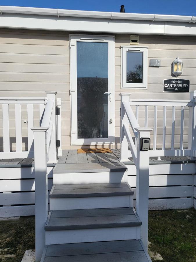 Idyllic Lakeview Casa vacanze Chichester